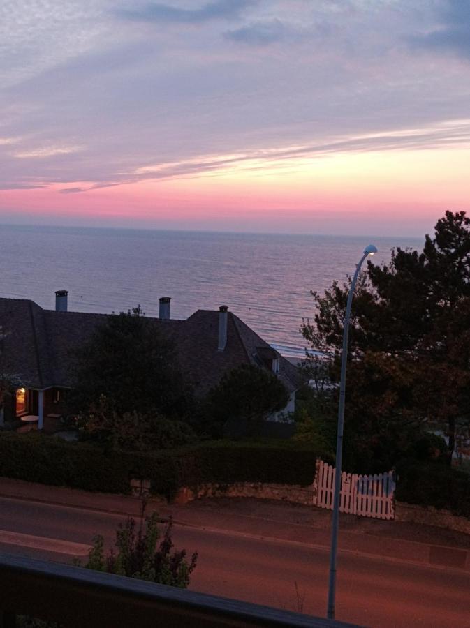 Le Cottage Vue Mer Bénerville-sur-Mer Exteriör bild